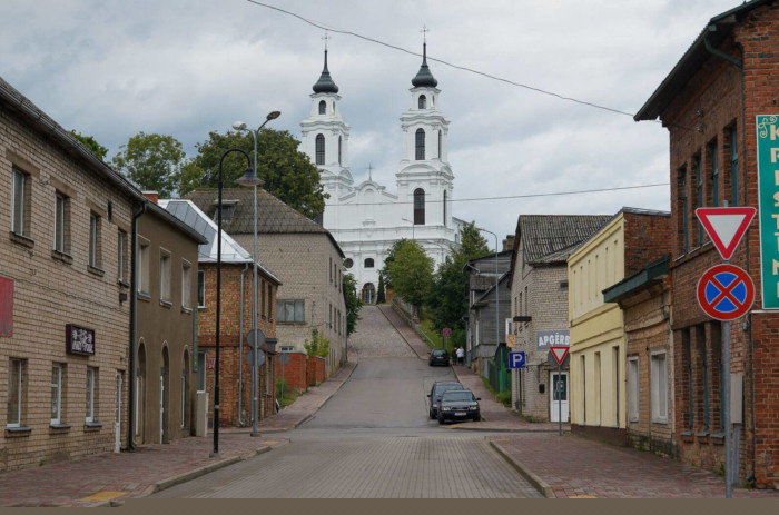 лудза-700x463